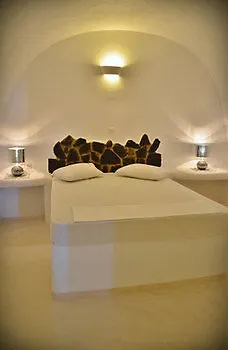 White * Fira (Santorini)