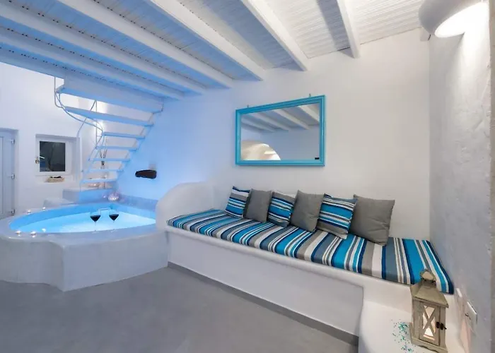 Villa White Fira (Santorini)