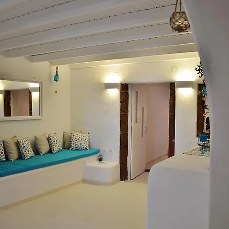 White * Fira (Santorini)